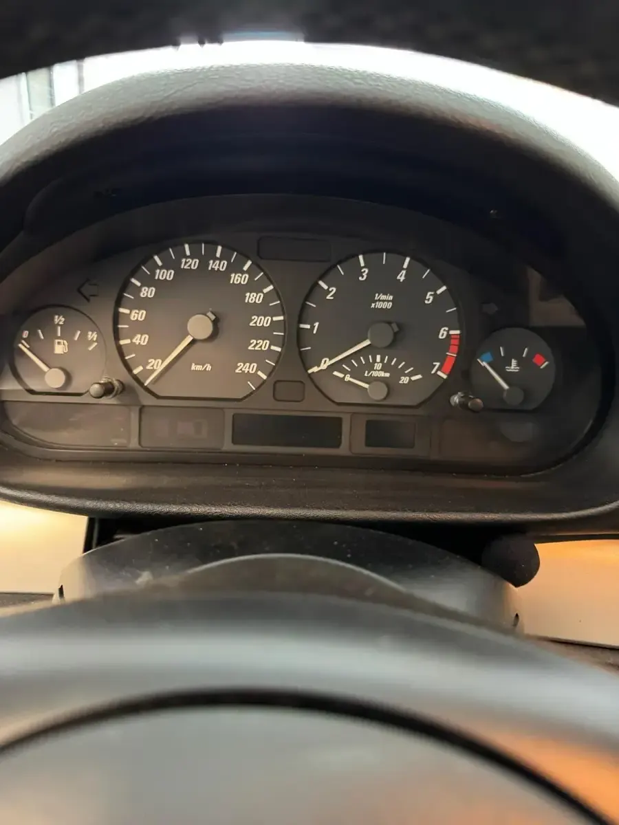 Gebraucht BMW 320 170 PS (125 kW) 2002 Silber Cabrio