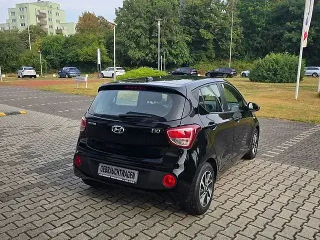 Gebraucht Hyundai i10 YES! 67 PS (49 kW) 2018 Schwarz Kleinwagen