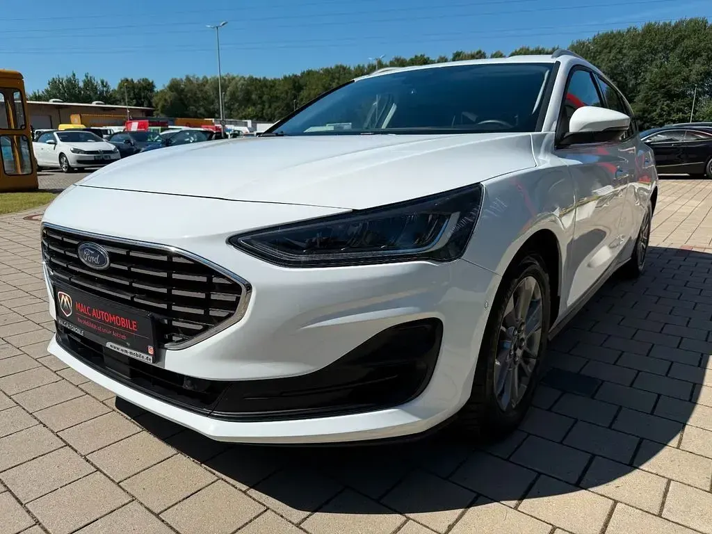 Gebraucht Ford Focus Titanium X 116 PS (85 kW) 2024 Weiß Limousine
