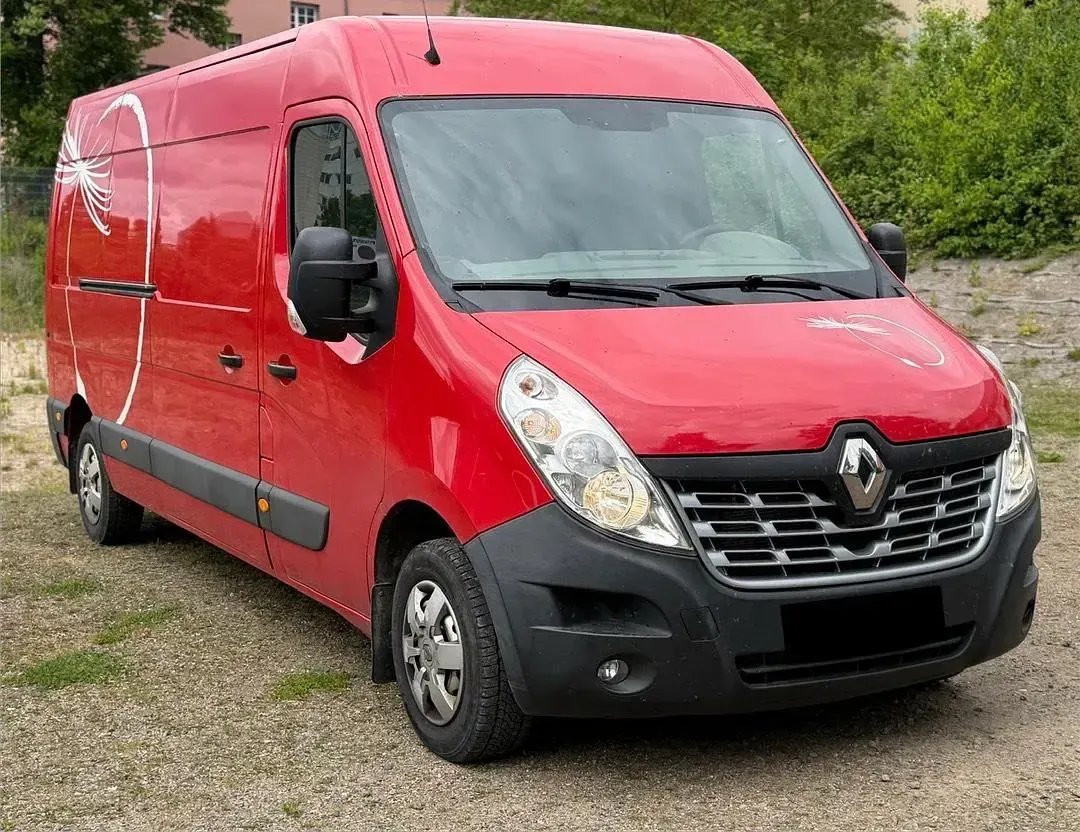 Używany Renault Master 145 KM (106 kW) 2017 Czerwony Van