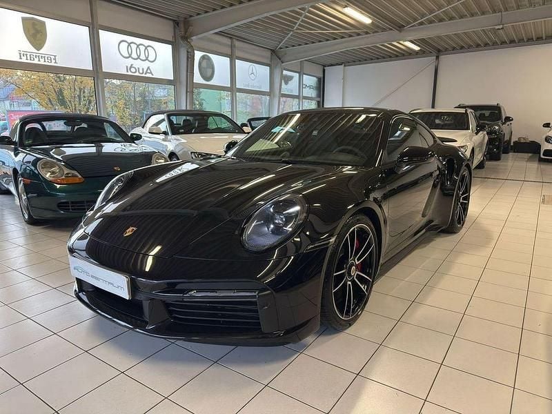 Gebraucht Porsche 992 581 PS (427 kW) 2021 Tiefschwarzmetallic Coupé