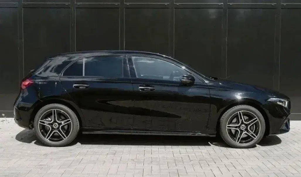 Gebraucht Mercedes A250 AMG line 160 PS (117 kW) 2022 Schwarz Kombi