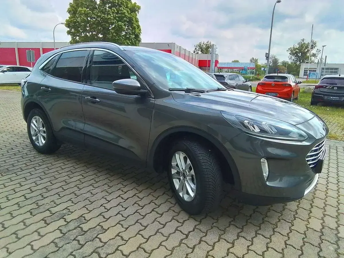 Gebraucht Ford Kuga Titanium 150 PS (110 kW) 2021 Magneticgrau (metallic) SUV