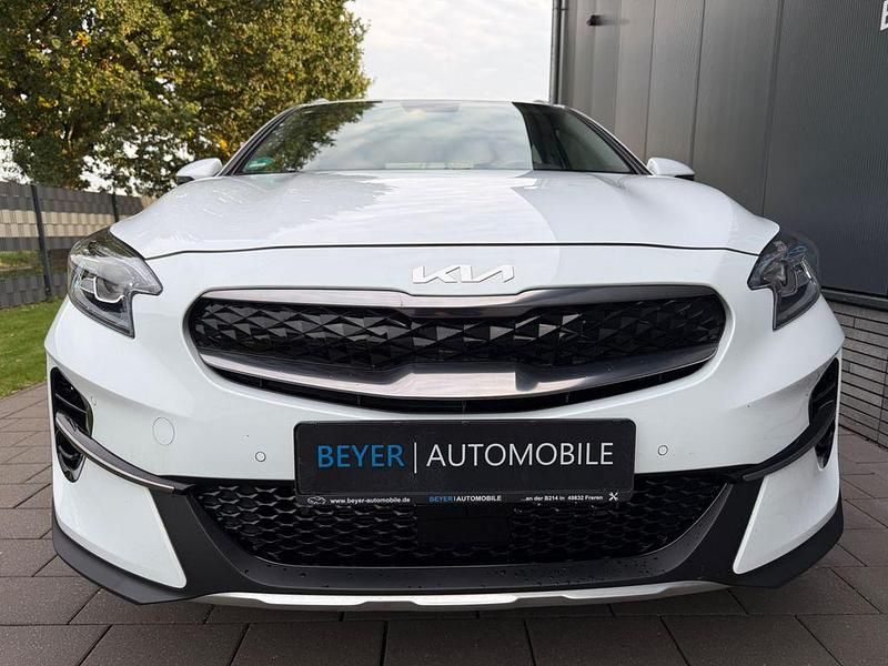 Gebraucht Kia XCeed Vision 105 PS (77 kW) 2022 Weiß SUV