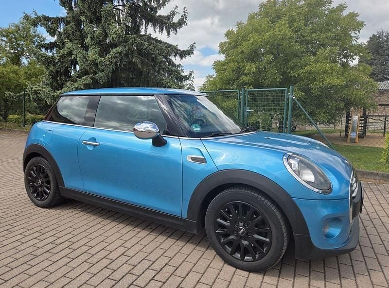 Second-hand Mini One D 95 CP (69 kW) 2016 Albastru Hatchback