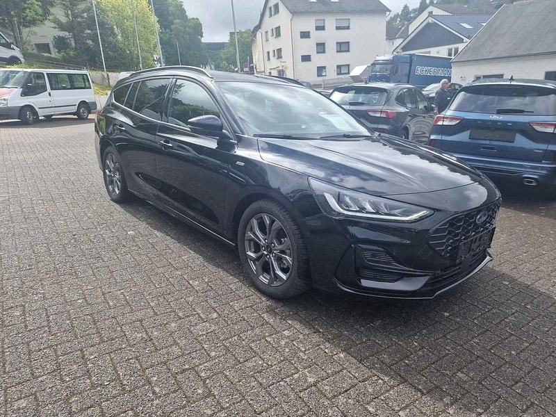 Gebraucht Ford Focus ST-Line X 125 PS (91 kW) 2023 Schwarz
