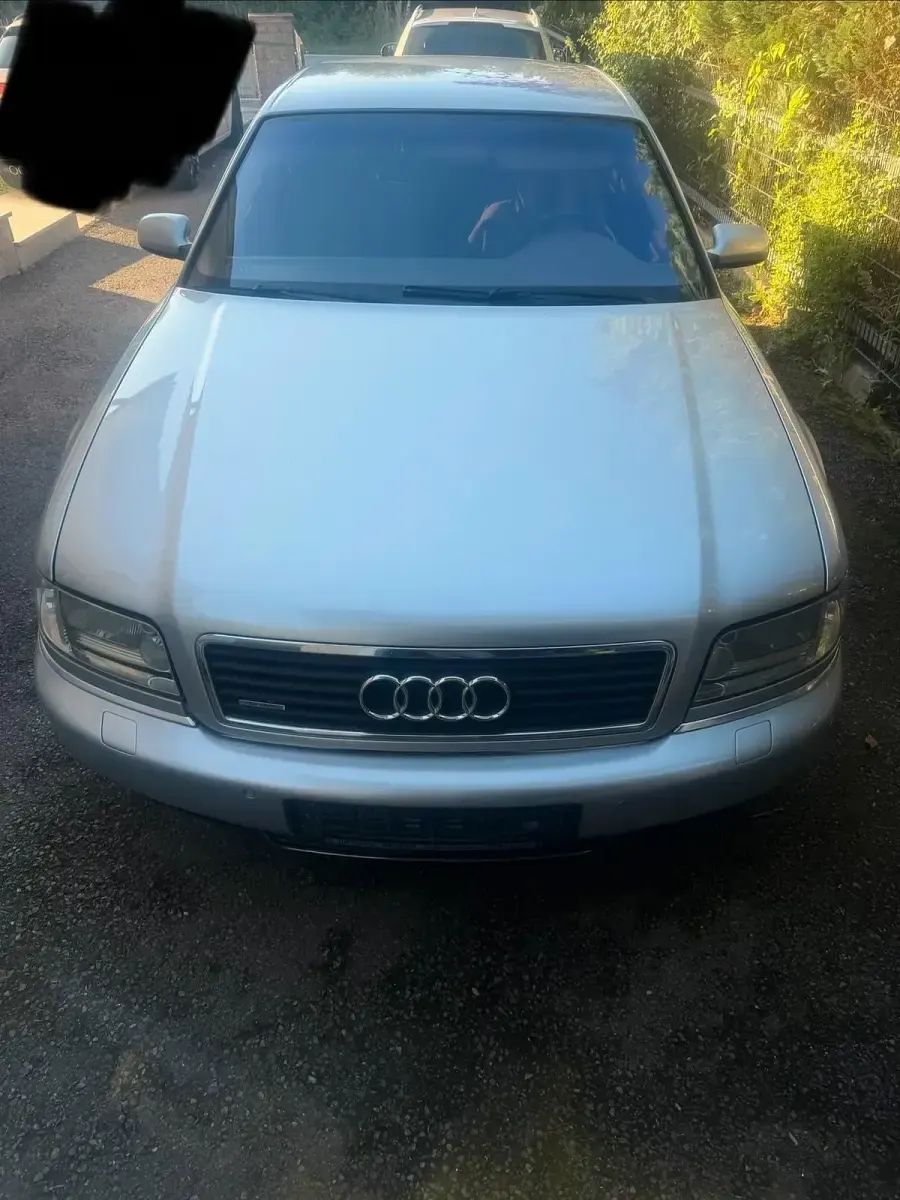 Gebraucht Audi A8 260 PS (191 kW) 1999 Silber Limousine