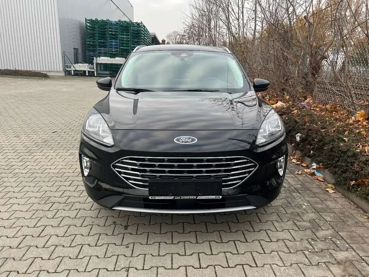 Gebraucht Ford Kuga Titanium 225 PS (165 kW) 2022 Schwarz SUV