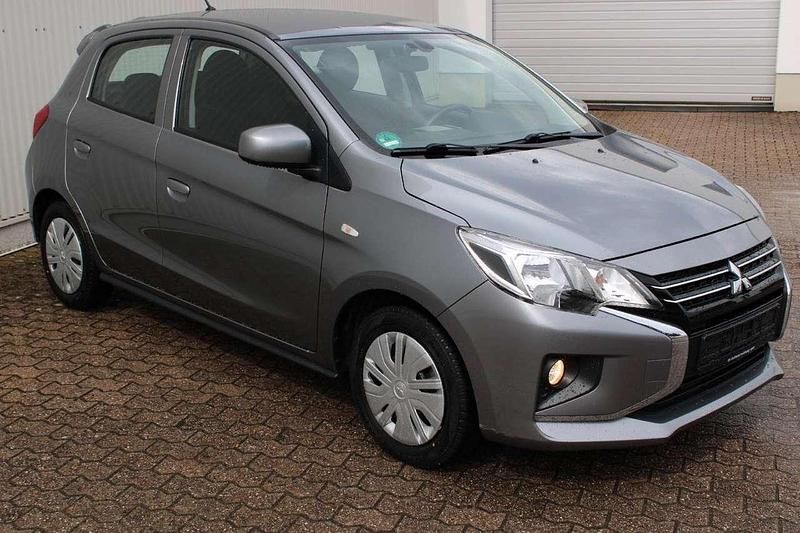 Weiß Gebraucht 2020 Mitsubishi Space Star Limousine | 4.400 € (Superpreis) - Bild 1/4