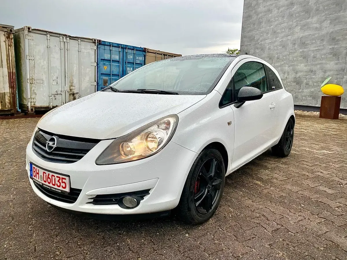 Używany Opel Corsa 81 KM (59 kW) 2010 Hatchback