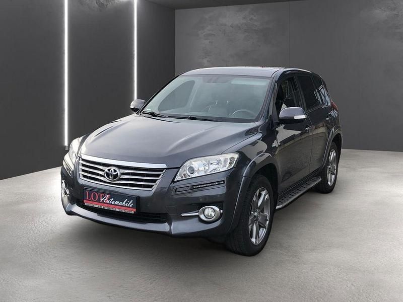 Grau Gebraucht 2012 Toyota RAV4 SUV | 9.990 € (Fairer Preis) - Bild 1/4