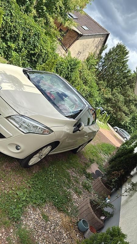 Beige Gebraucht 2011 Renault Mégane III Cabrio | 10.500 € (Teuer) - Bild 1/4