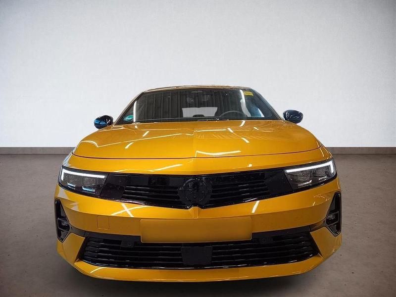 Gebraucht Opel Astra S 131 PS (96 kW) 2024 Gelb Limousine