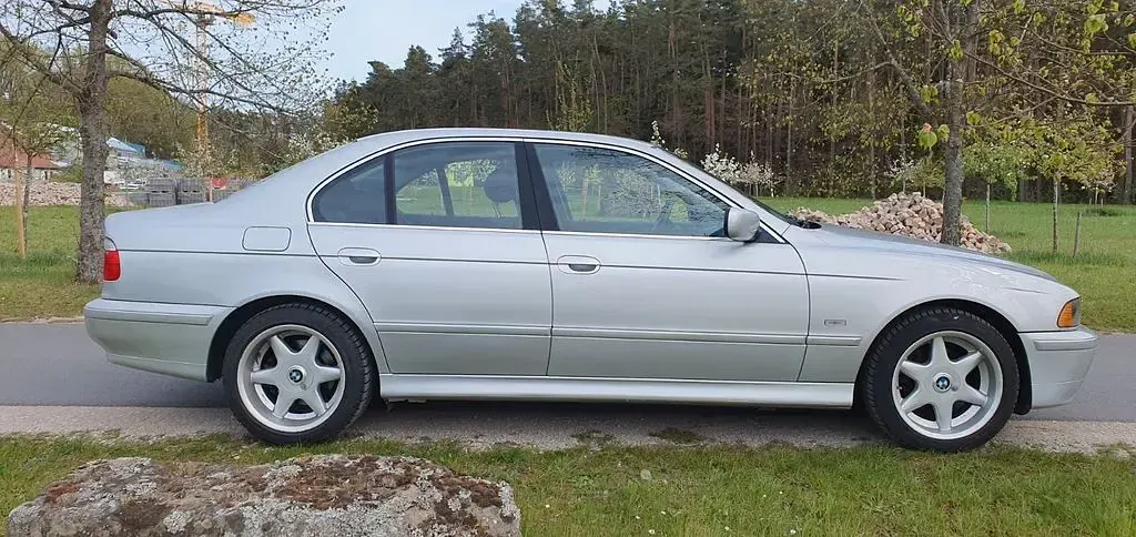 Gebraucht BMW 520 Basis 170 PS (125 kW) 2002 Silber Limousine