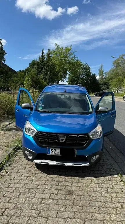 Gebraucht Dacia Dokker Stepway 131 PS (96 kW) 2020 Blau Van / Kleinbus