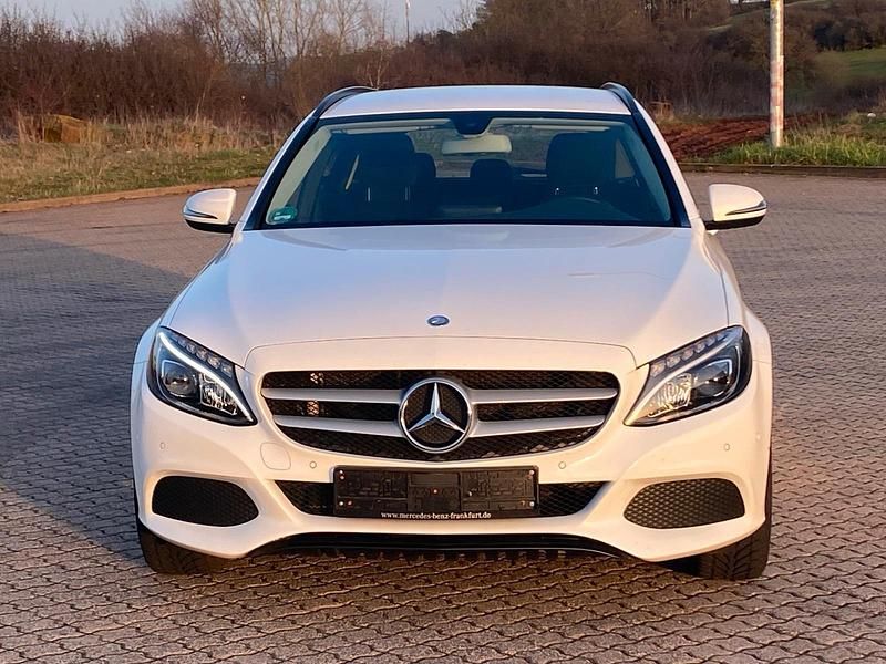 Gebraucht Mercedes C180 116 PS (85 kW) 2017 Weiß Kombi