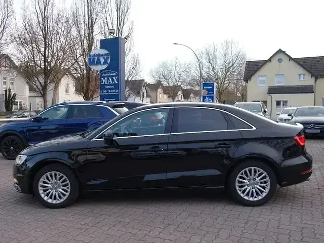 Gebraucht Audi A3 Ambiente 150 PS (110 kW) 2015 Schwarz Limousine
