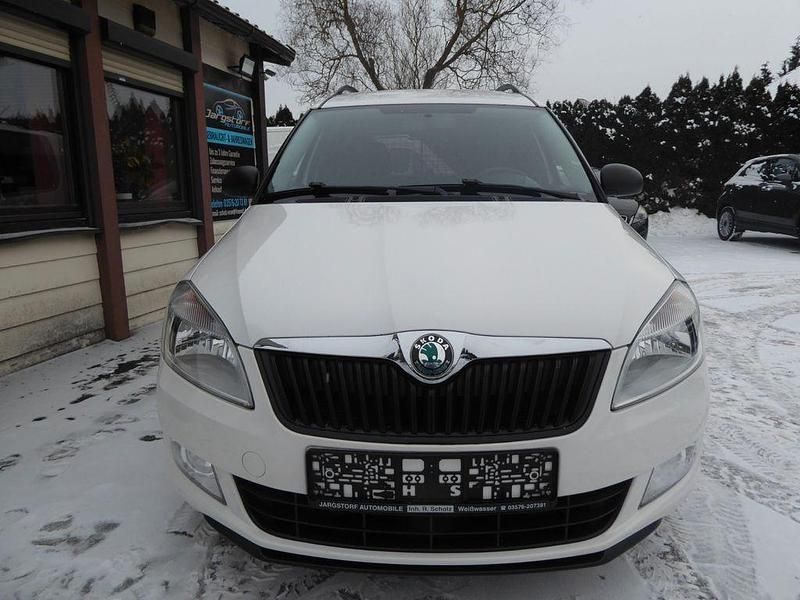 Gebraucht Skoda Roomster 75 PS (55 kW) 2012 Weiß Van / Kleinbus
