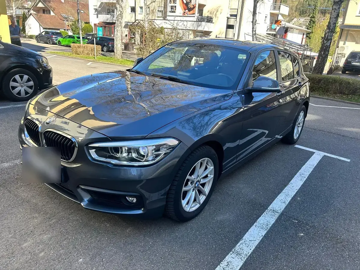 Gebraucht BMW 116 116 PS (85 kW) 2018 Grau Kleinwagen