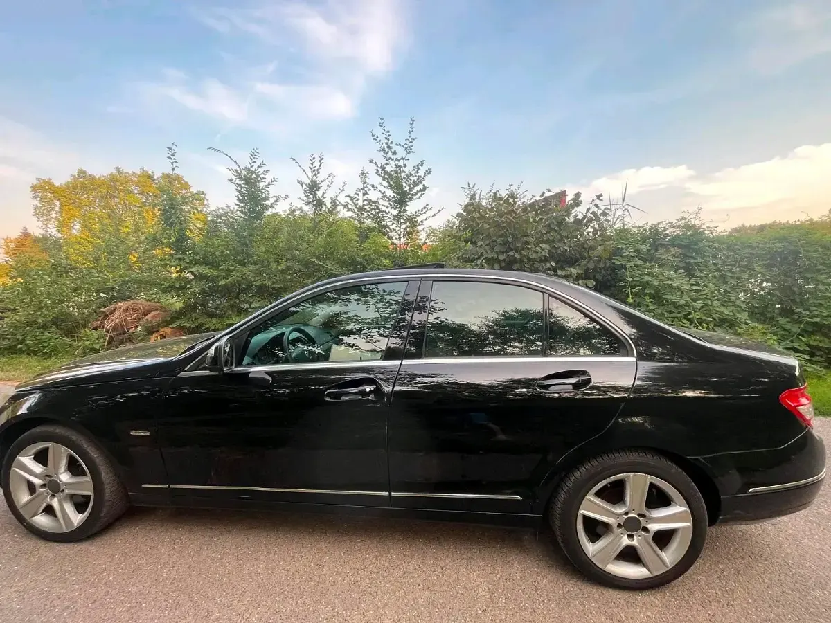 Gebraucht Mercedes C220 170 PS (125 kW) 2009 Limousine