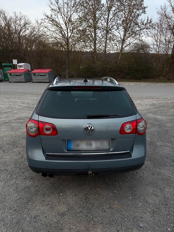 Gebraucht VW Passat 160 PS (117 kW) 2010 Grau Kombi