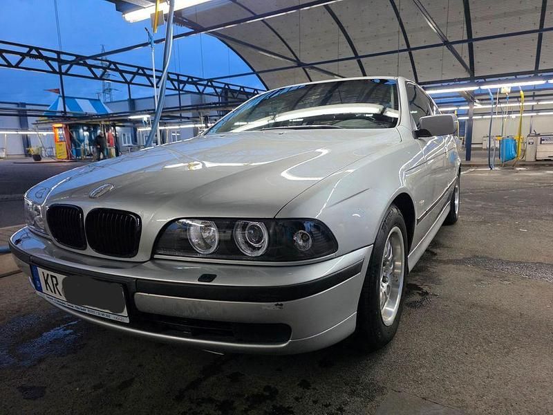Gebraucht BMW 520 Performance 150 PS (110 kW) 2000 Silber Limousine