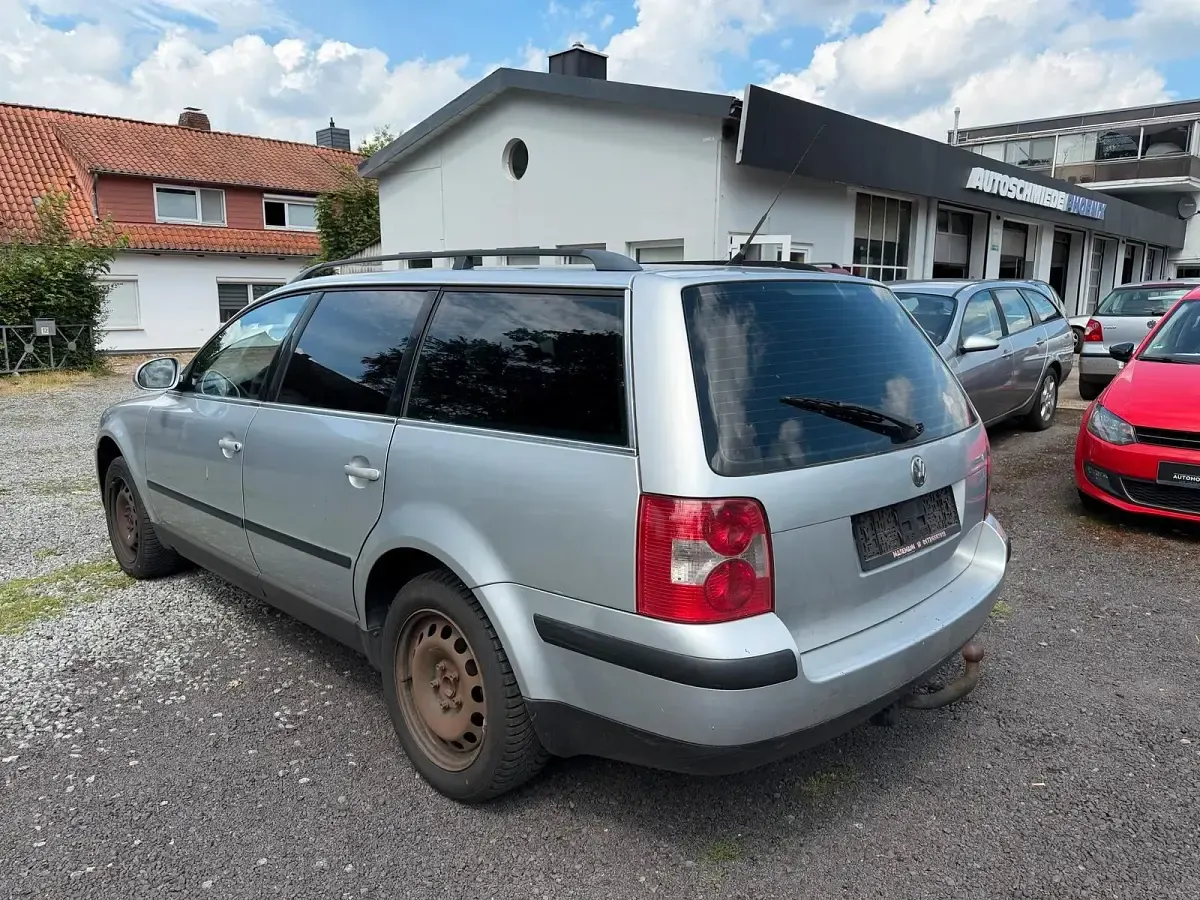 Gebraucht VW Passat 131 PS (96 kW) 2004 Silber Kombi