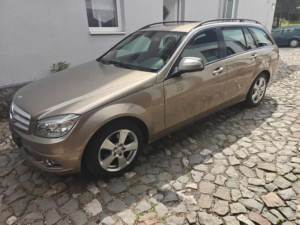 Gebraucht Mercedes C180 156 PS (114 kW) 2008 Gold Limousine