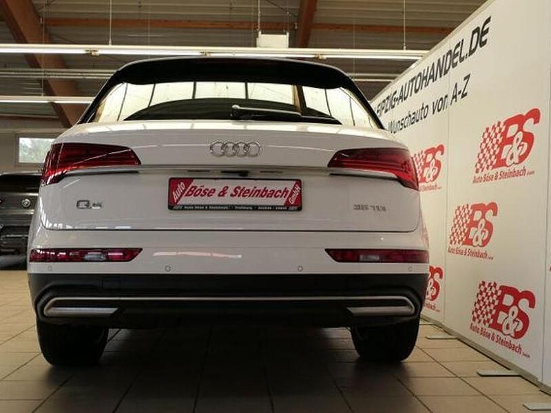 Gebraucht Audi Q5 Basis 163 PS (119 kW) 2023 Weiß SUV