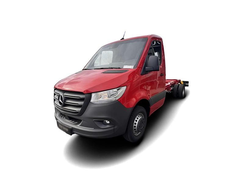 Rot Neu 2025 Mercedes Sprinter Van | 59.558 € (Teuer) - Bild 1/4