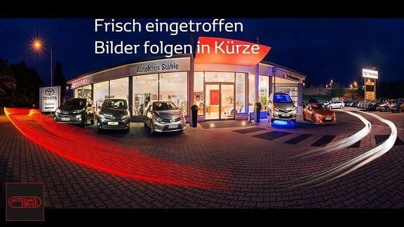 Montblancweiß perleffekt / mysticschwarz mica Gebraucht 2019 Toyota Yaris Hybrid Basis | 16.750 € (Guter Preis) - Bild 1/1