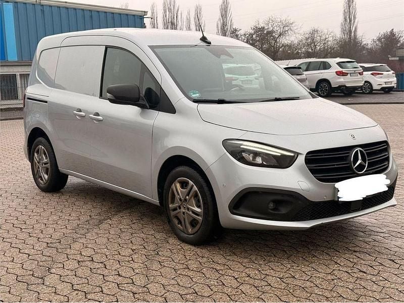 Gebraucht Mercedes Citan 112 116 PS (85 kW) 2022 Silber Van / Kleinbus