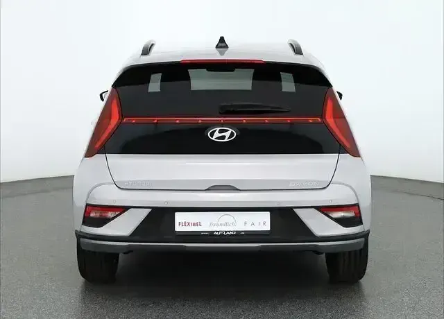 Neu Hyundai Bayon 101 PS (74 kW) 2025 Grau SUV
