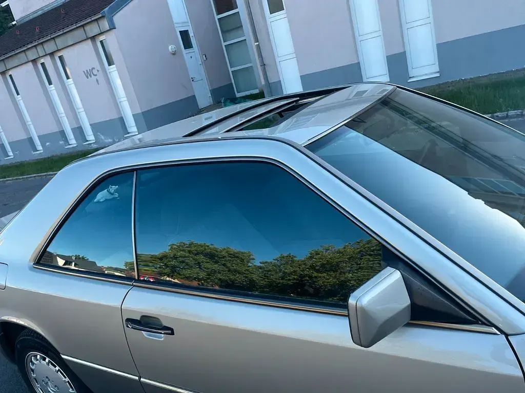Używany Mercedes E300 179 KM (131 kW) 1990 Beżowy Coupe