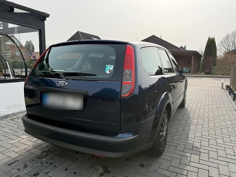 Gebraucht Ford Focus 100 PS (73 kW) 2005 Blau Kombi