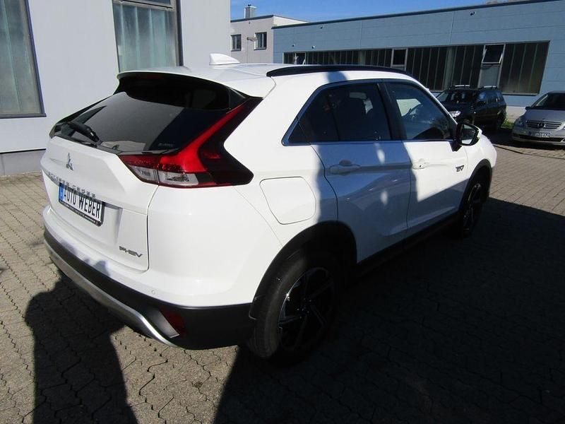 Gebraucht Mitsubishi Eclipse Cross Plus 188 PS (138 kW) 2022 Weiß SUV