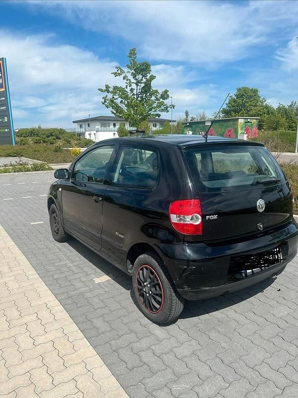 Usata VW Fox 55 CV (40 kW) 2008 Nero Utilitaria