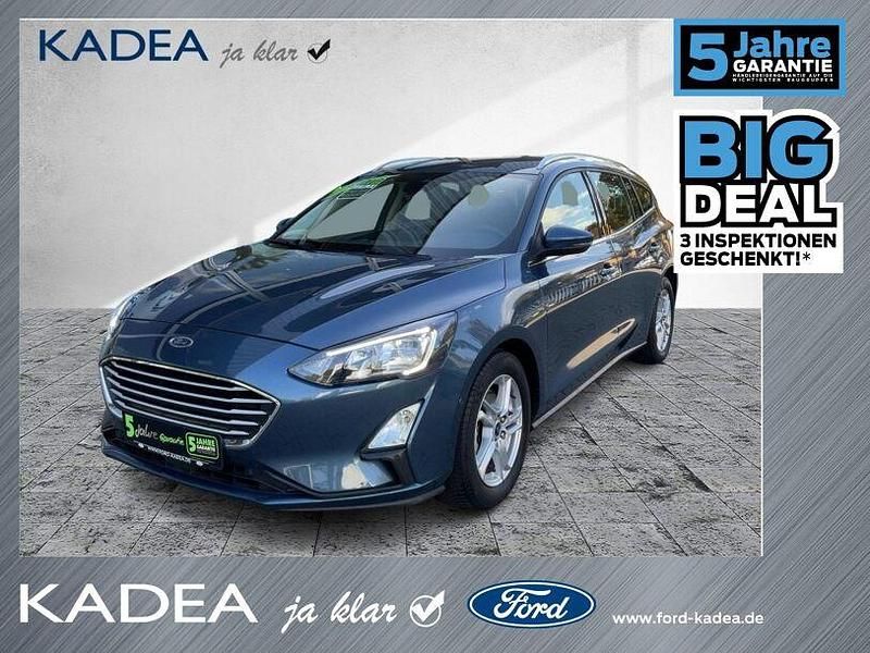 Chromablau metallic Gebraucht 2021 Ford Focus Cool & Connect Kombi | 14.680 € (Guter Preis) - Bild 1/4