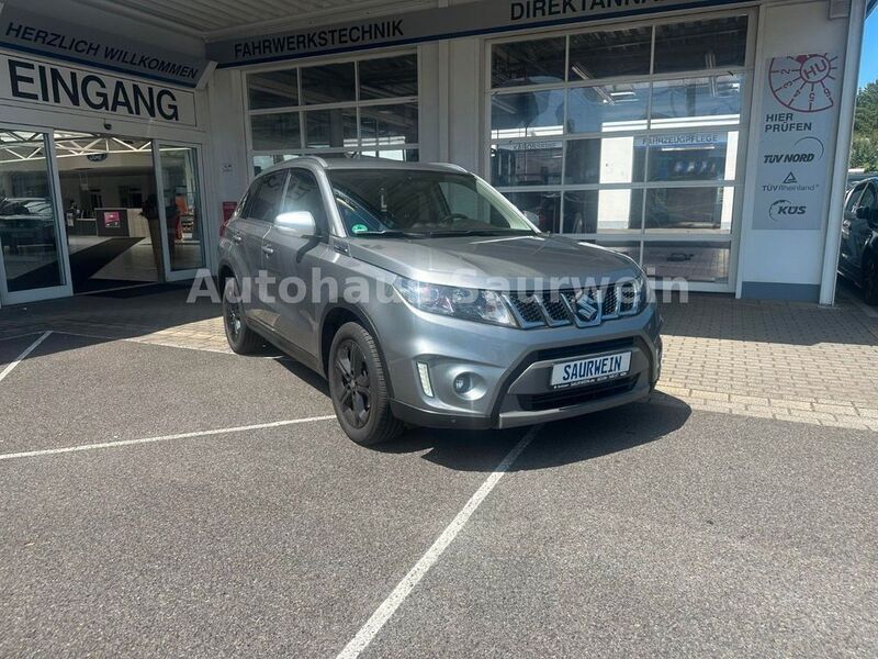 Silber Gebraucht 2017 Suzuki Vitara SUV | 14.250 € (Fairer Preis) - Bild 1/4