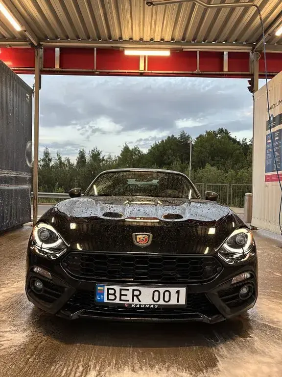 Gebraucht Abarth 124 Spider 170 PS (125 kW) 2019 Schwarz Cabrio