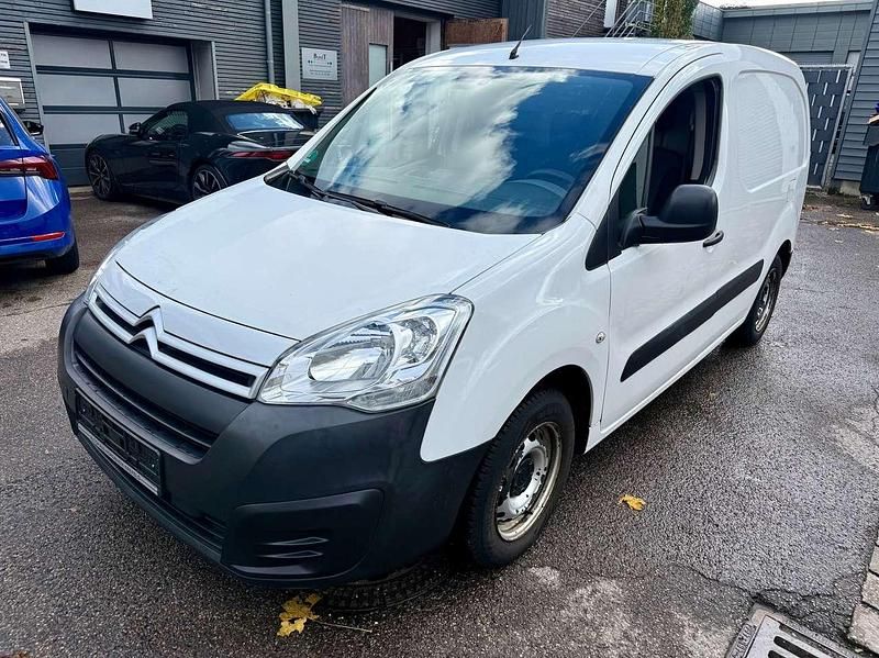 Weiß Gebraucht 2018 Citroën Berlingo Business Class Van / Kleinbus | 7.950 € (Fairer Preis) - Bild 1/4