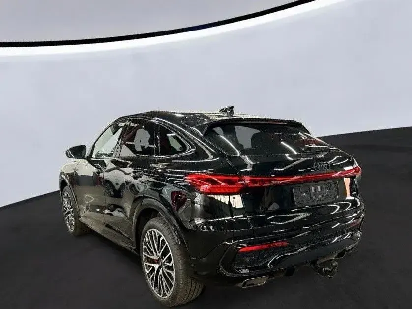 Gebraucht Audi Q5 Sportback S-Line 367 PS (269 kW) 2025 Schwarz SUV
