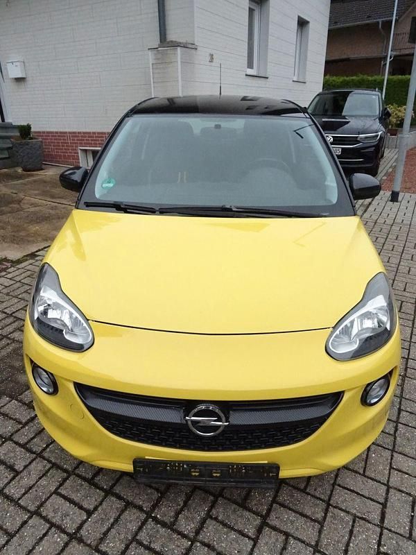 Gelb Gebraucht 2012 Opel Adam Kleinwagen | 5.950 € (Fairer Preis) - Bild 1/4
