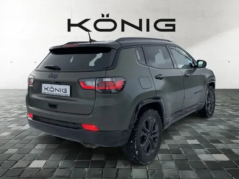 Gebraucht Jeep Compass 180 PS (132 kW) 2022 Mattzweifarblackierung mimet SUV