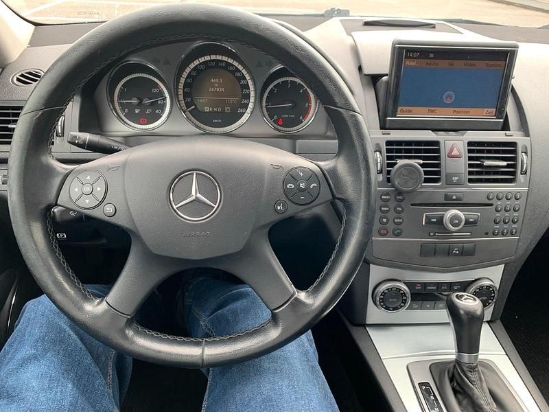 Gebraucht Mercedes C220 170 PS (125 kW) 2009 Blau Kombi