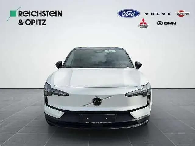 Używany Volvo EX30 Performance 314 kW (428 KM) 2024 Biały SUV