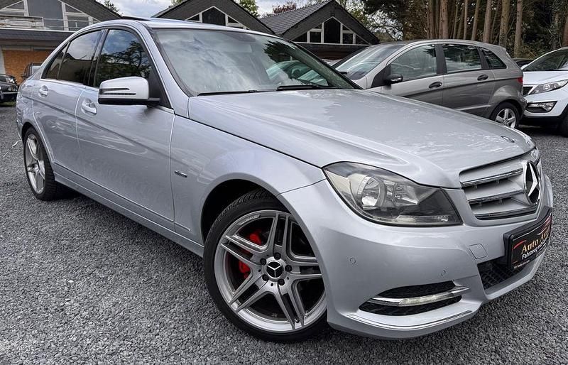 Gebraucht Mercedes C180 156 PS (114 kW) 2012 Silber Limousine