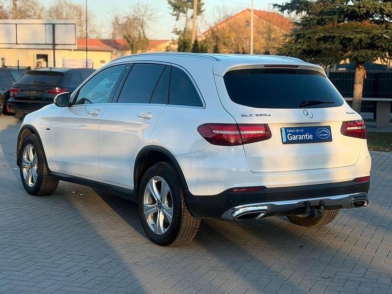 Gebraucht Mercedes GLC350 211 PS (155 kW) 2018 Polarweiss SUV