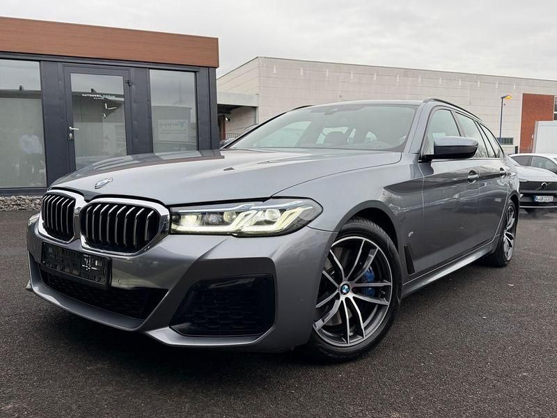 Gebraucht BMW 530 Performance 286 PS (210 kW) 2020 Grau Kombi