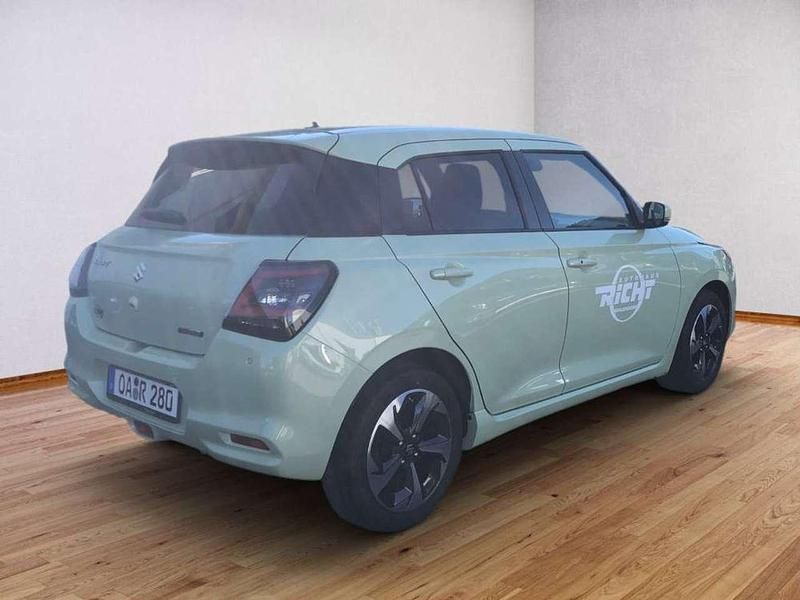 Gebraucht Suzuki Swift Comfort+ 83 PS (61 kW) 2025 Cool yellow metallic Kleinwagen